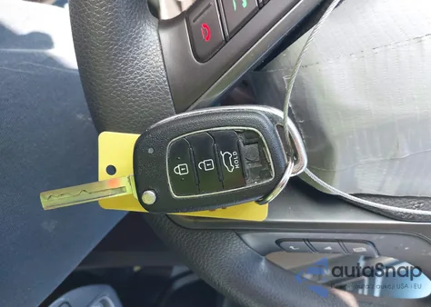 2017 Hyundai Santa Fe Sport 2.4L from USA, damaged, VIN 5NMZU3LB4HH025358